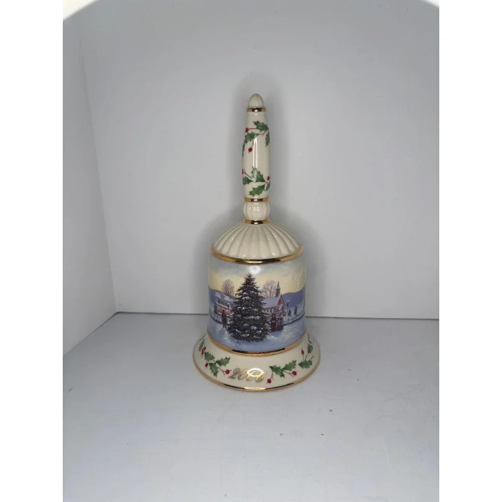 LENOX Gold Plated Trim Annual Holiday Bell 2006  7.5